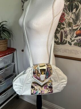 Vintage Leather White Shoulder Bag with Metallic Multicolor Accents